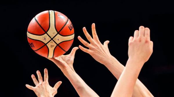 «Зелена-Гура» пригласила на просмотр Карновского