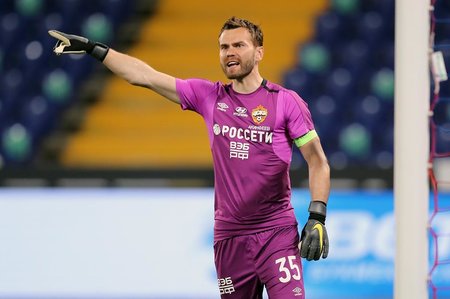 Акинфеев, Месси, Шунин, Кьеллини, Рамос… Кто самый преданный игрок в 10 топ-лигах Европы?