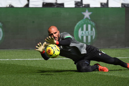 Акинфеев, Месси, Шунин, Кьеллини, Рамос… Кто самый преданный игрок в 10 топ-лигах Европы?