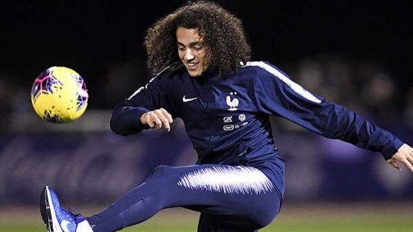 СМИ: «Марсель» хочет арендовать Гендузи у «Арсенала»