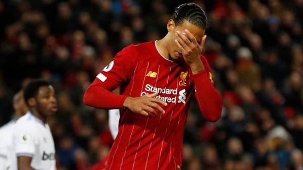 «Если честно, его колено выглядит не очень хорошо». Клопп – о состоянии ван Дейка