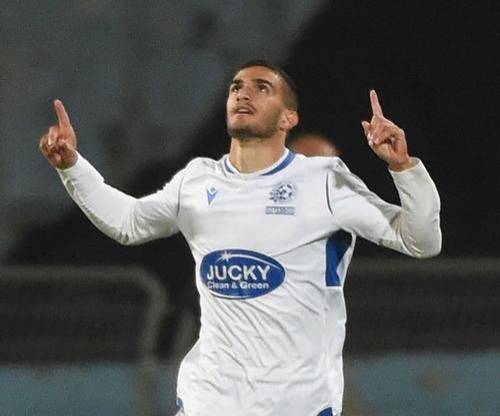 Стал известен размер зарплаты Абада в Динамо