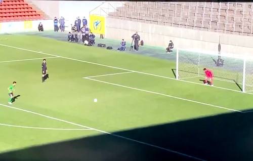 ВИДЕО. Самый медленный пенальти! Как в Японии забили смешной 11-метровый