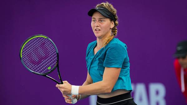 Самсонова вышла в финал квалификации турнира в Аделаиде