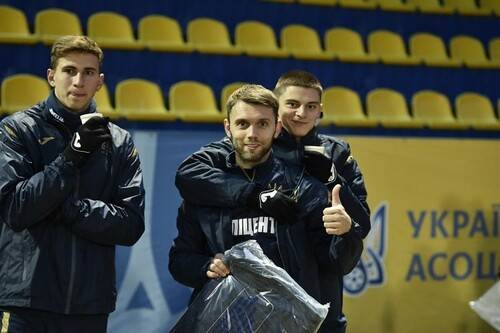 КАРАВАЕВ – об ассисте в матче с Францией: «Сидорчук кричал раза два-три»