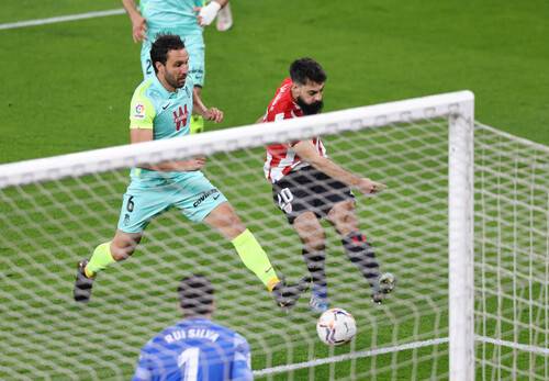 Атлетик выиграл у Гранады и приблизился к зоне еврокубков