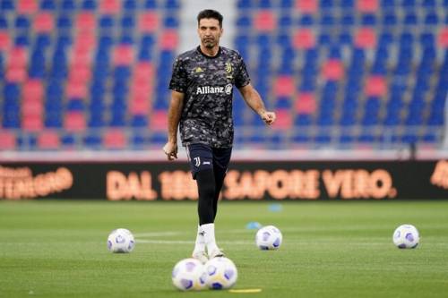 Португальский топ-клуб приглашает к себе Буффона