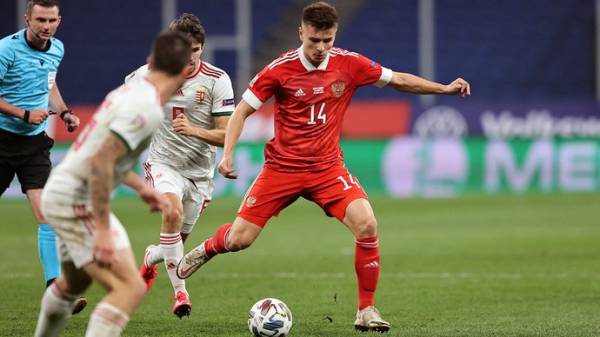 Андрей Мостовой: «На сборах идет закладка фундамента, а я ее немного пропускаю. Из-за этого еще больше рвения»