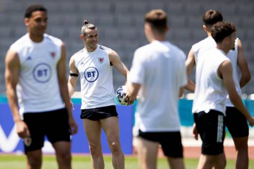 Уэльс – Швейцария. Прогноз на матч Младена Бартуловича