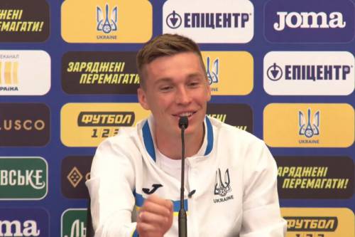 СИДОРЧУК: «Захожу, а Ярмоленко в ванне обливается Heineken»