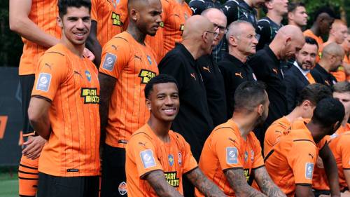 Новый тренер, новая форма и новички. Шахтер провел фотосессию перед сезоном