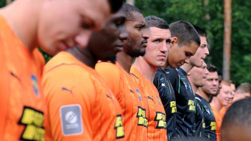 Новый тренер, новая форма и новички. Шахтер провел фотосессию перед сезоном