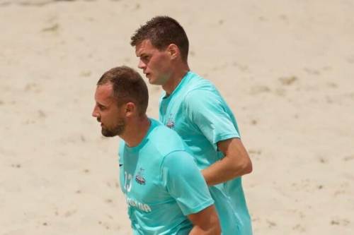 Три победы. Украинцы уверенно стартуют на клубном Евро по пляжному футболу