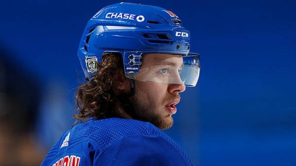 Неоднозначная победа Хэмилтона, список российских игроков НХЛ вне драфта расширения и другие ночные новости