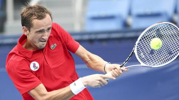 МОК не поддержал Медведева в конфликте с журналистом на ОИ в Токио