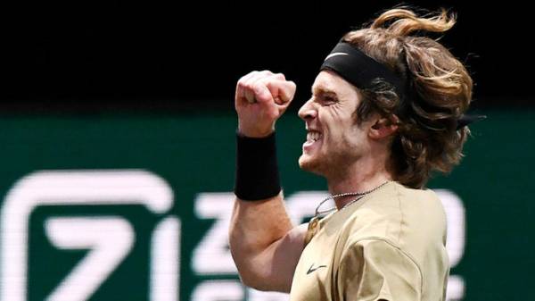 Рублев обыграл Медведева и вышел в финал «Мастерса» в Цинциннати