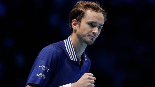 Медведев заработал более 7 миллионов долларов призовых в 2021 году. Это второй результат в сезоне в мире