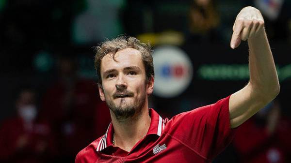 Кузяев потренировался в академии Надаля. Сборная России предложила ему присоединиться к Медведеву и Рублеву