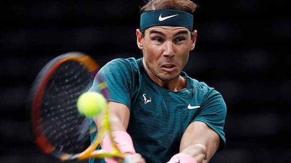 Надаль проиграл Шаповалову в матче за 3-е место на выставочном турнире в Абу-Даби