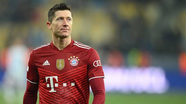 Левандовский повторил бомбардирское достижение Роналду