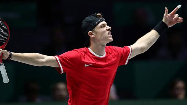 Теннисист Шаповалов сдал положительный тест на COVID-19