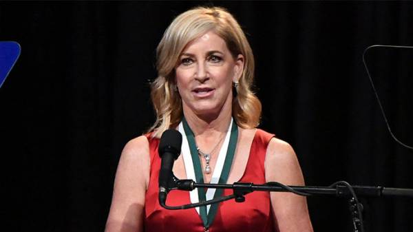 Легенда американского тенниса Крис Эверт призвала МОК никогда не проводить Игры в России и Китае