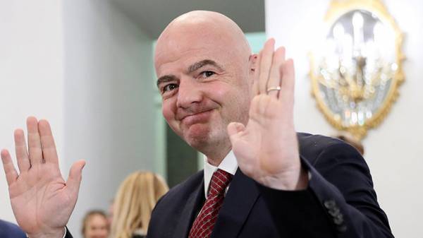 Президент ФИФА обратился к любителям футбола с новогодним поздравлением