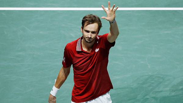 Медведев вывел сборную России в финал Кубка Дэвиса