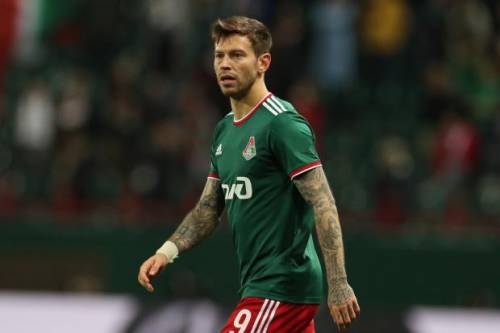 В «Зенит» не ходил, стулом не размахивал. Смолов для «Динамо» - хороший вариант