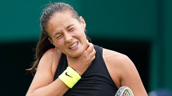 Касаткина не вышла в финал турнира в Сиднее, проиграв Бадосе