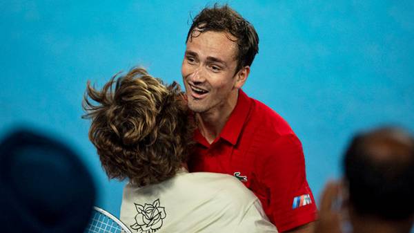 «Медведев борется, несмотря ни на что. Это привело его к статусу первой ракетки мира» — Рублев