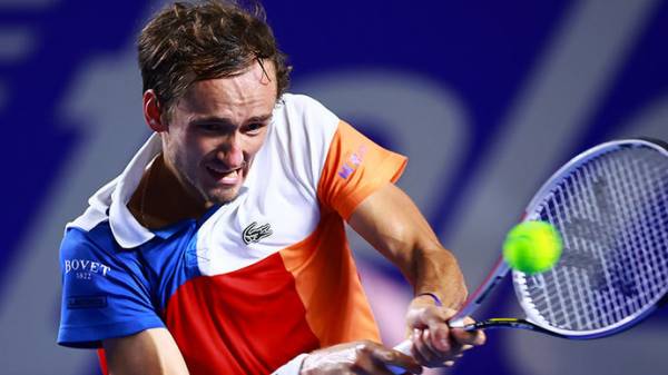 Первая ракетка мира Медведев вышел в третий круг турнира в Индиан-Уэллс