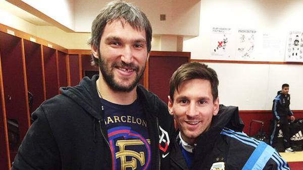 Известный рэпер Дрейк в новой песне сравнил себя с Овечкиным и Месси