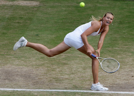 «Больше никогда не проиграю этой мелкой дряни». Незабываемый прорыв Шараповой на Уимблдоне