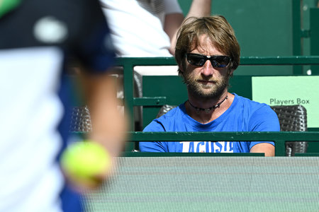 Медведев извинился перед женой за скандал в финале. Но забыл о главном пострадавшем