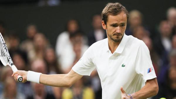 Кафельников прокомментировал рекордное для россиян нахождение Медведева на вершине рейтинга ATP