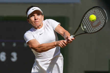 «Надо же было так опозориться!» Над Уимблдоном издеваются из-за русской сенсации