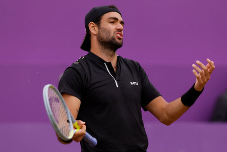 «Меня поражало, как он стонал». У Надаля сдали нервы по ходу Уимблдона.