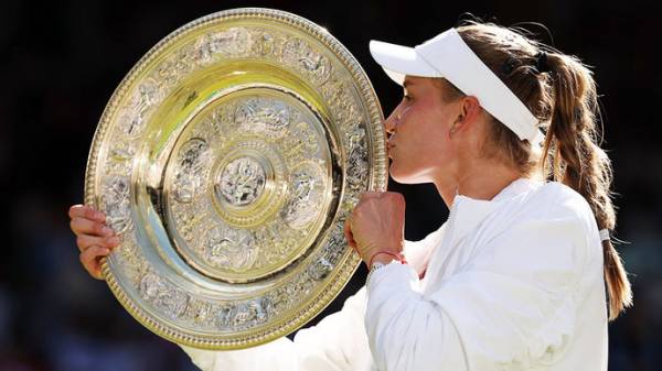 Бывший тренер Рыбакиной считает, что успехи теннисистки — заслуга семьи