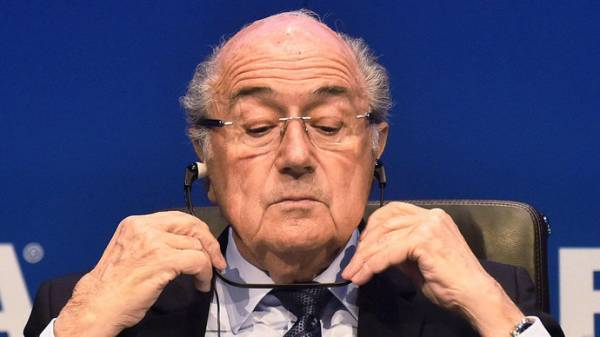Швейцарский суд оправдал Блаттера и Платини по делу о мошенничестве
