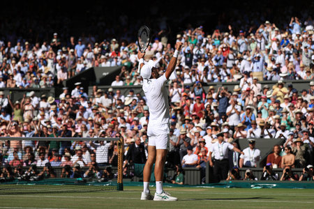 Джокович уничтожил болтливого австралийца. Без России финал Уимблдона очень слабый