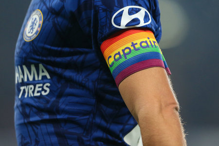 У мечты играть в «Челси» есть цена. Семья Захаряна должна её понимать