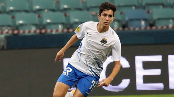 «Убери от него руки, клоун!» Неожиданный трансфер российского футболиста в Европу