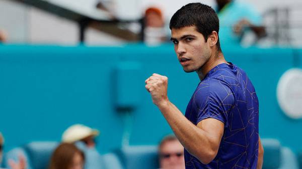 Алькарас укрепил позиции на второй строчке чемпионской гонки ATP