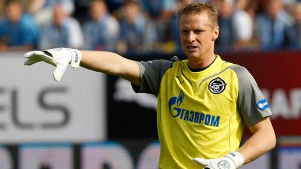 Малафеев назвал умершего Бесова выдающимся человеком, с нуля поднявшим школу «Смена», воспитавшую множество футболистов