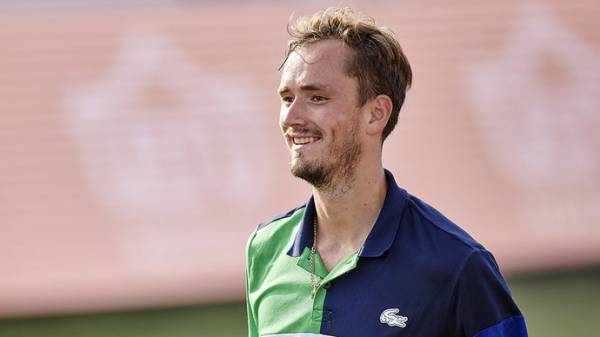 Медведев вышел в четвертый круг US Open. Кириос — следующий соперник россиянина
