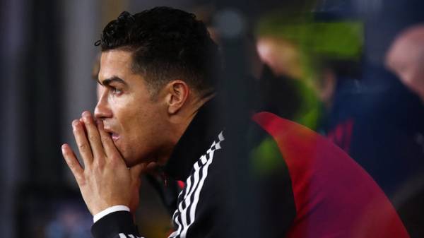 «Думаю, клуб заплатит пять миллионов за то, чтобы я не раскрывал то, что мне рассказал Роналду» — экс-форвард «Манчестер Юнайтед»