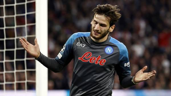 Хвича разрывает Лигу чемпионов. Такого игрока у «Наполи» не было со времён Марадоны!