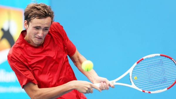 «Медведев сейчас в хорошей форме: подает, держит подачу и грамотно играет на приеме» — Ольховский