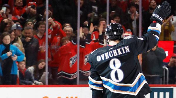 Мостовой назвал Овечкина Роналду от мира хоккея